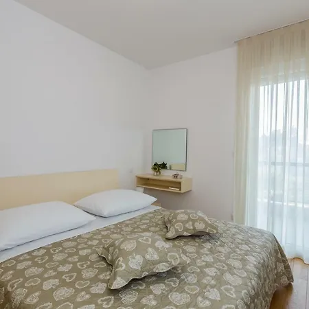 Apartment Apartman Viola